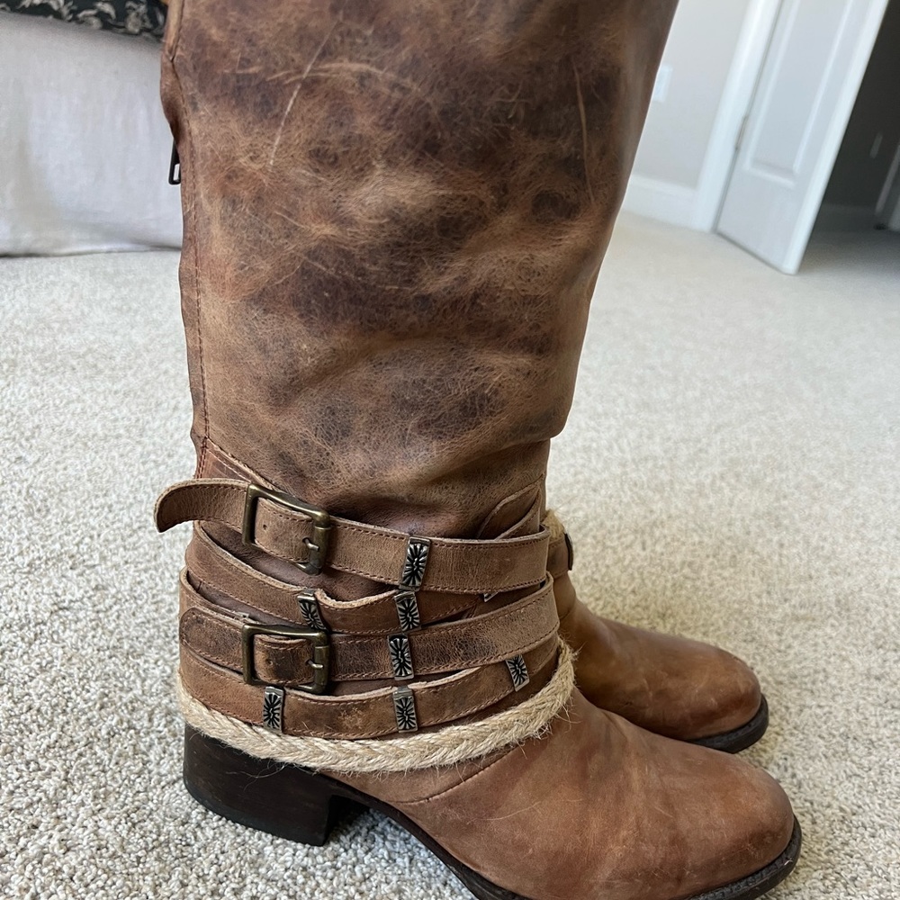Freebird womens Drove boot size 9